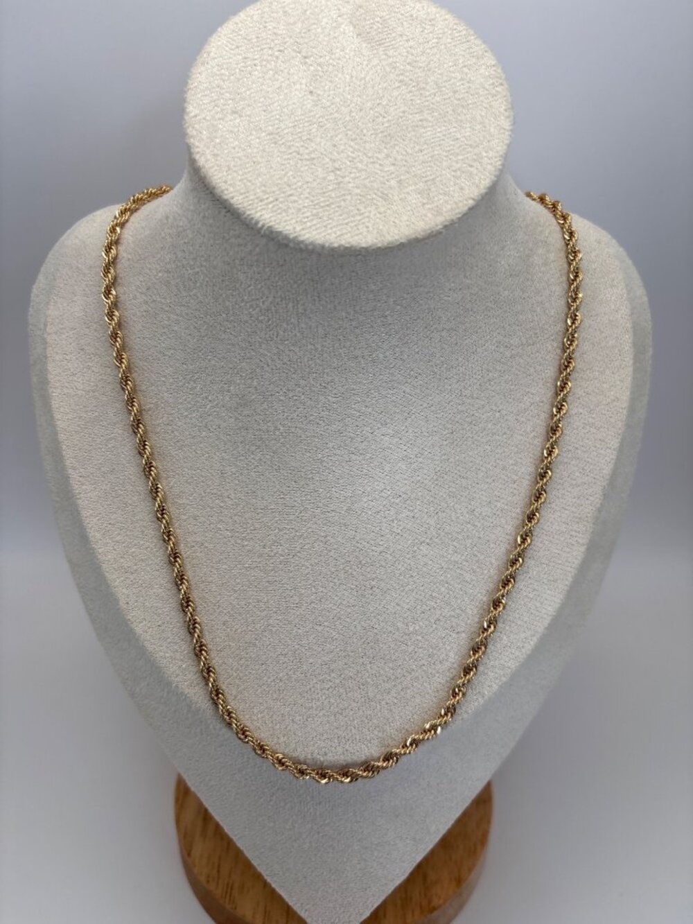Gold Tone Rope 18" Necklace
